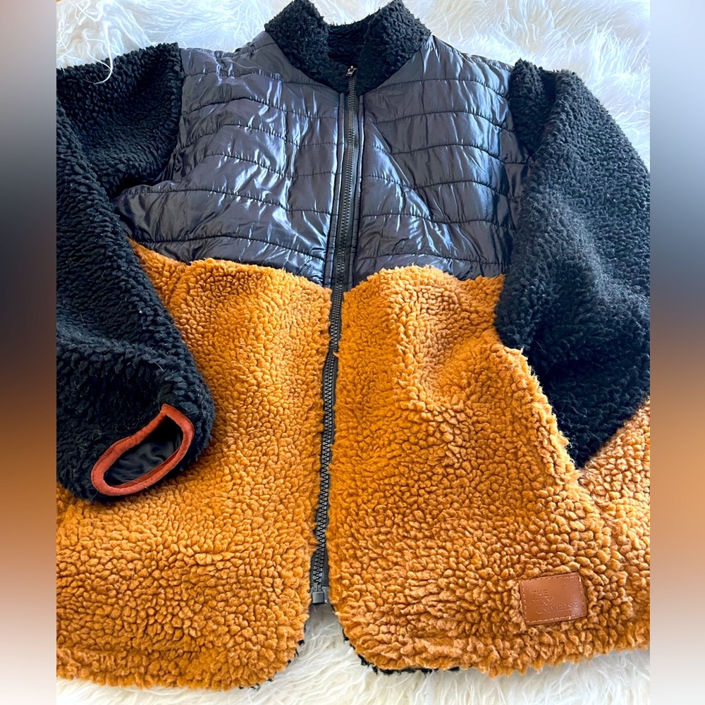 Sherpa zip up